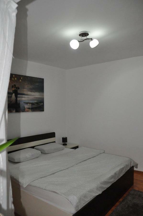 Mario Apartments Решица Екстериор снимка